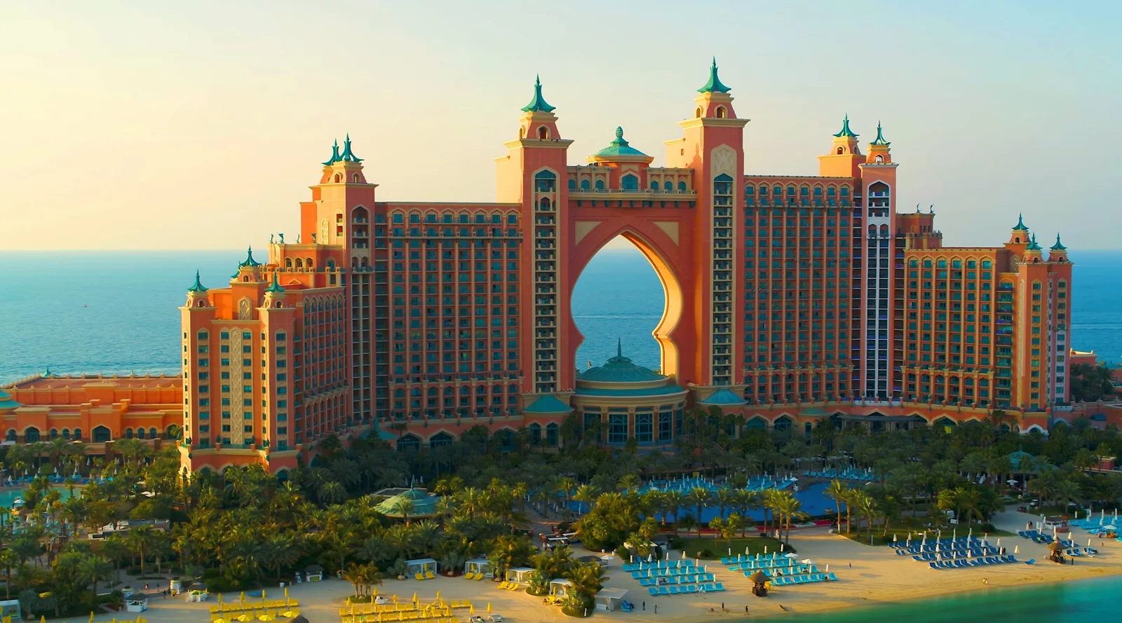 atlantis hotel december dubai uae atlantis palm is luxury 5 star hotel built artificial island scaled 1